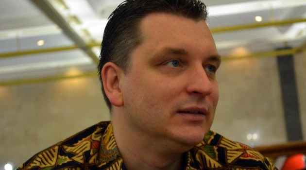 Erik Meijer Gantikan Elisa Lumbantoruan di Garuda Indonesia